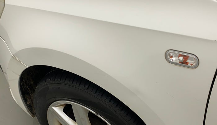 2011 Volkswagen Vento HIGHLINE PETROL AT, Petrol, Automatic, 60,391 km, Left fender - Slightly dented