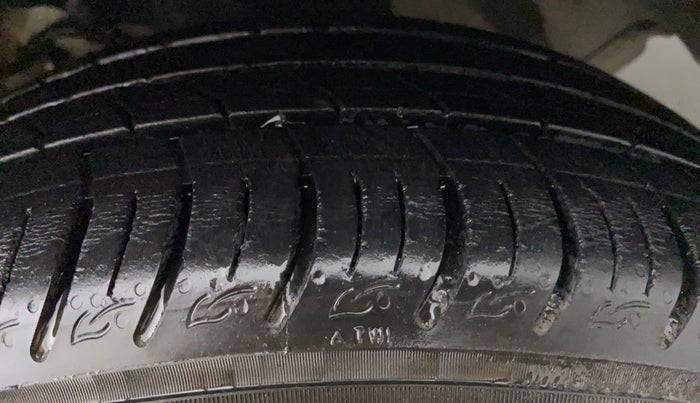 2020 Tata ALTROZ XZ 1.2, Petrol, Manual, 27,000 km, Left Rear Tyre Tread