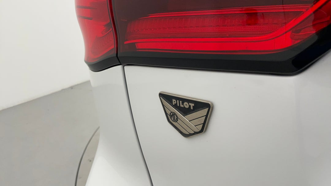 2023 MG HS Excite, Automatic, 54981 km, Badge (Boot Left Side)