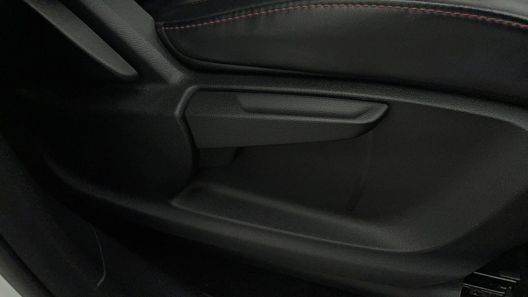 2023 MG HS Excite, Automatic, 54981 km, Drivers Side Adjustment Panel