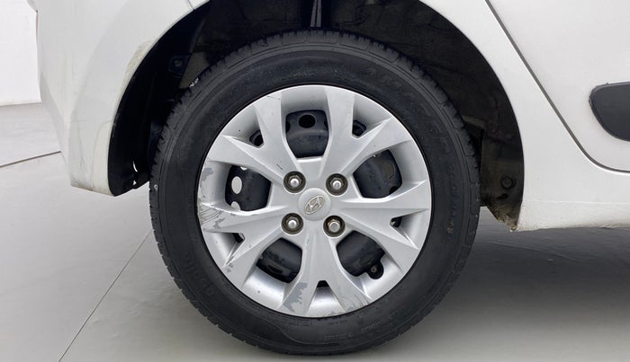 2016 Hyundai Grand i10 SPORTZ 1.2 KAPPA VTVT, Petrol, Manual, 71,806 km, Right Rear Wheel