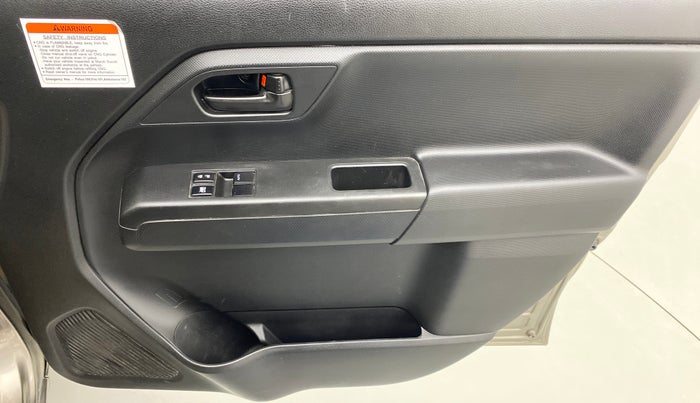 2020 Maruti New Wagon-R LXI CNG (O) 1.0, CNG, Manual, 63,274 km, Driver Side Door Panels Control