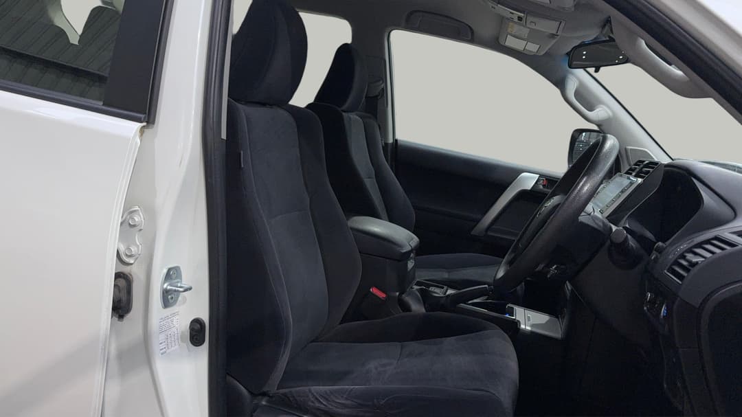 2022 Toyota Landcruiser Prado Gx, Automatic, 76779 km, Right Side Front Door Cabin View