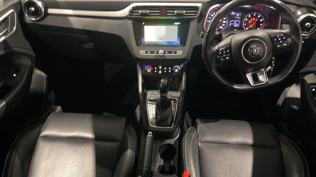 2021 MG ZS Excite, Automatic, 109401 km, Center Console
