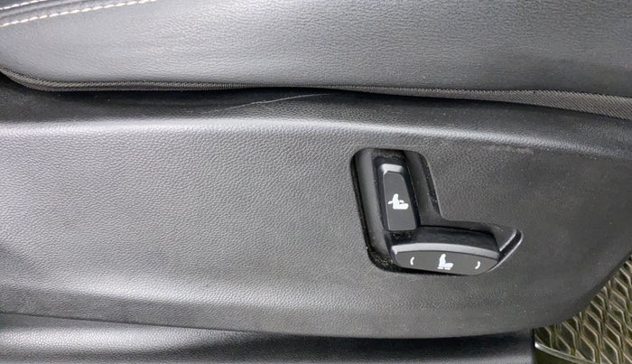 2019 MG HECTOR SHARP DCT PETROL, Petrol, Automatic, 36,723 km, Driver Side Adjustment Panel