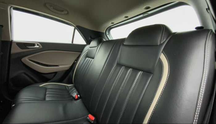 2019 Hyundai Elite i20 MAGNA+ VTVT, Petrol, Manual, 27,441 km, Right Side Rear Door Cabin