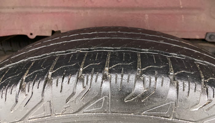 2018 Mahindra Scorpio S5, Diesel, Manual, 94,623 km, Right Rear Tyre Tread