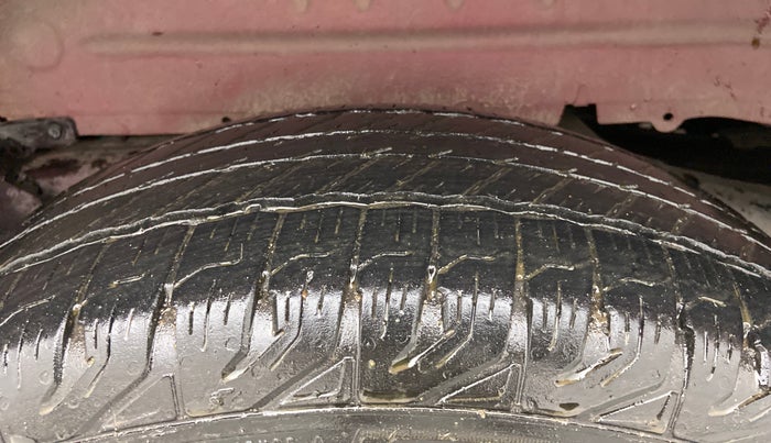 2018 Mahindra Scorpio S5, Diesel, Manual, 94,809 km, Left Rear Tyre Tread