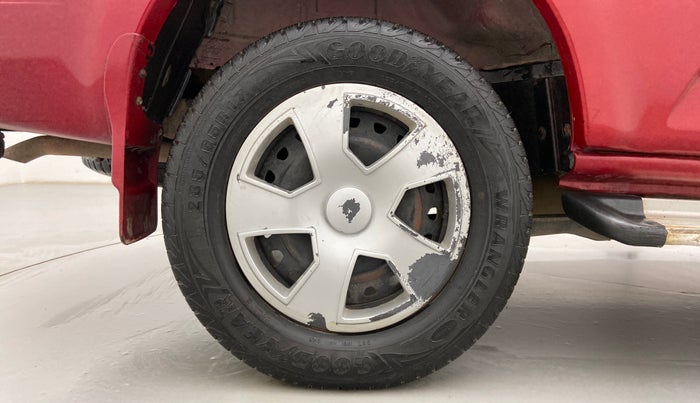 2018 Mahindra Scorpio S5, Diesel, Manual, 94,623 km, Right Rear Wheel