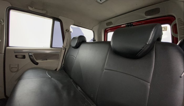2018 Mahindra Scorpio S5, Diesel, Manual, 94,623 km, Right Side Rear Door Cabin