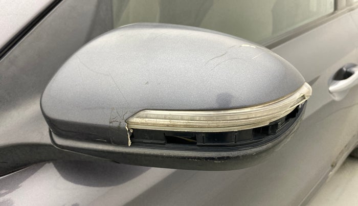 2015 Hyundai Elite i20 ASTA 1.4 CRDI, Diesel, Manual, 99,091 km, Left rear-view mirror - Cover has minor damage
