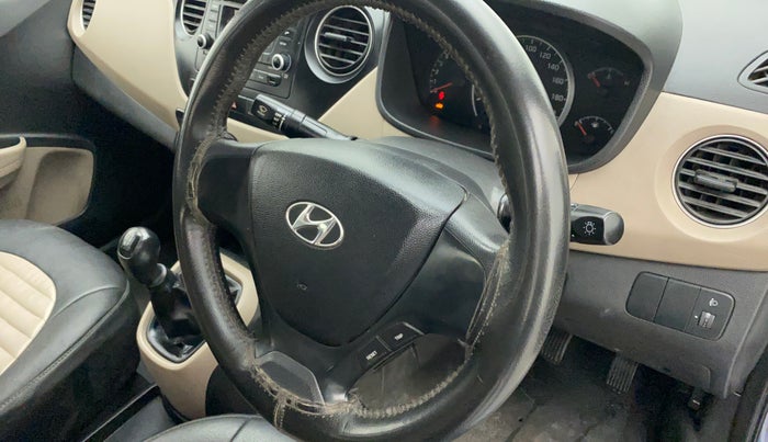 2015 Hyundai Grand i10 MAGNA 1.2 KAPPA VTVT, Petrol, Manual, 66,563 km, Steering wheel - Steering cover is minor torn