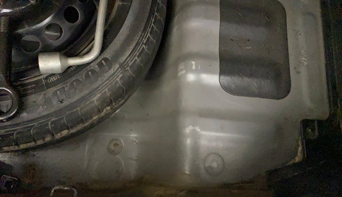 2015 Hyundai Grand i10 MAGNA 1.2 KAPPA VTVT, Petrol, Manual, 66,563 km, Boot floor - Slight discoloration