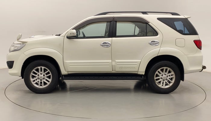 2014 Toyota Fortuner 3.0 4X2 AT, Diesel, Automatic, 1,08,796 km, Left Side