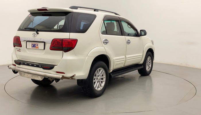 2014 Toyota Fortuner 3.0 4X2 AT, Diesel, Automatic, 1,08,796 km, Right Back Diagonal