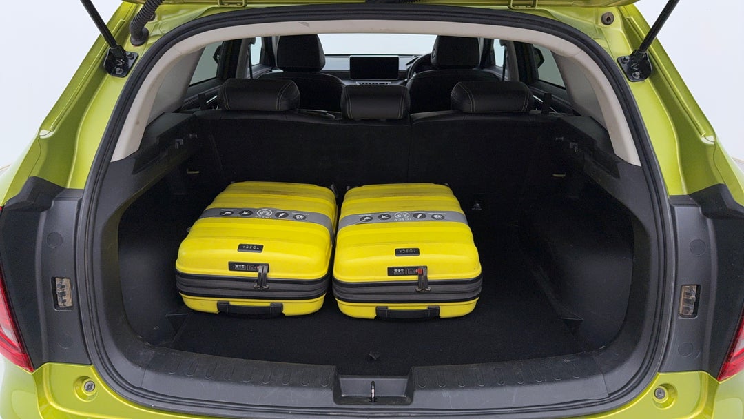 2022 GWM Haval Jolion Ultra, Automatic, 38345 km, Boot Inside View with Luggage