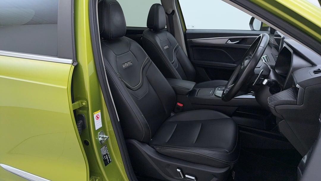 2022 GWM Haval Jolion Ultra, Automatic, 38345 km, Right Side Front Door Cabin View