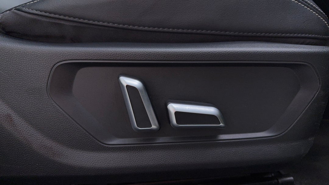 2022 GWM Haval Jolion Ultra, Automatic, 38345 km, Drivers Side Adjustment Panel