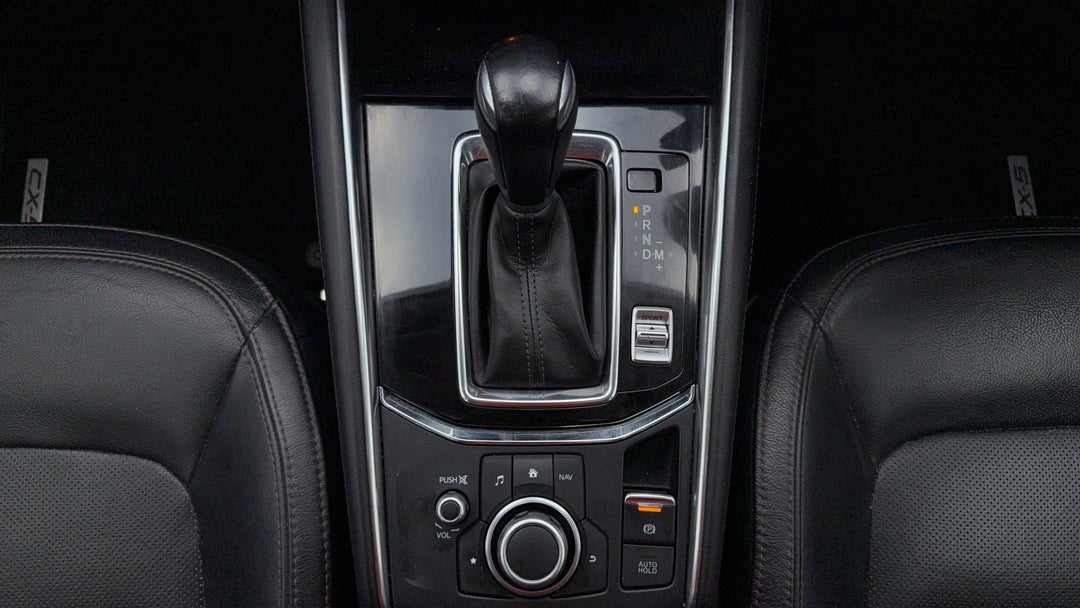 2018 Mazda CX-5 Gt (4x4), Automatic, 125087 km, Gear Lever 