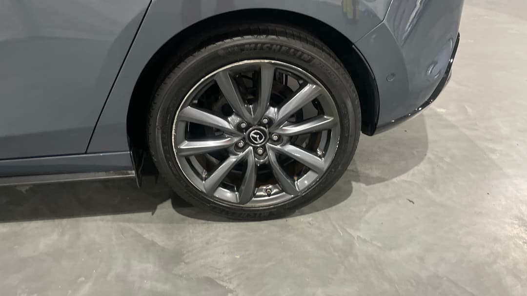 2020 Mazda Mazda3 G20 Touring, Automatic, 76143 km, Left Rear Wheel