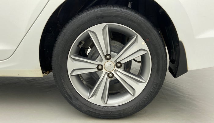 2019 Hyundai Verna 1.6 CRDI SX, Diesel, Manual, 19,096 km, Left Rear Wheel