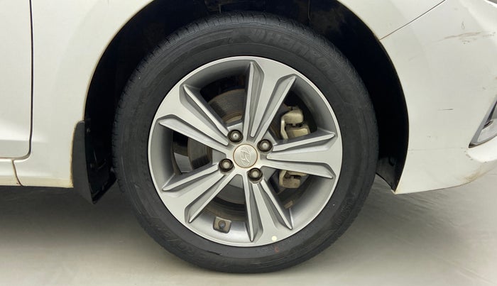2019 Hyundai Verna 1.6 CRDI SX, Diesel, Manual, 19,096 km, Right Front Wheel