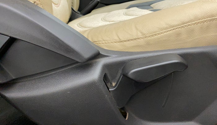 2018 Ford New Figo 1.5 TITANIUM, Diesel, Manual, 85,496 km, Driver Side Adjustment Panel