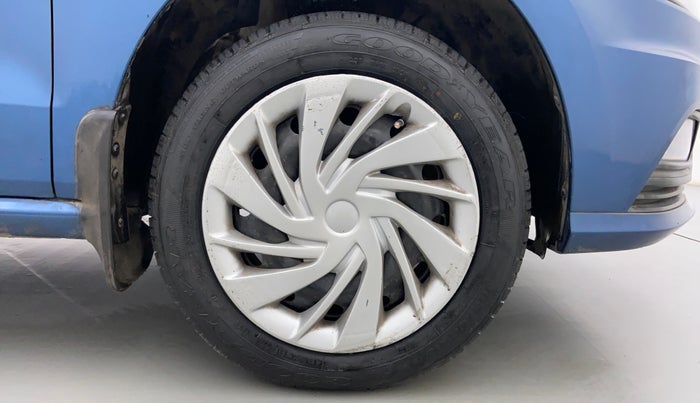 2016 Volkswagen Ameo COMFORTLINE 1.2, Petrol, Manual, 64,953 km, Right Front Wheel