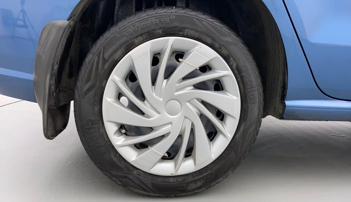 2016 Volkswagen Ameo COMFORTLINE 1.2, Petrol, Manual, 64,953 km, Right Rear Wheel