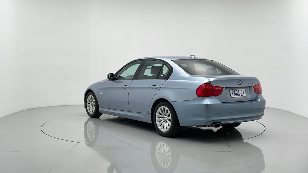 Left Back Diagonal (45- Degree) View