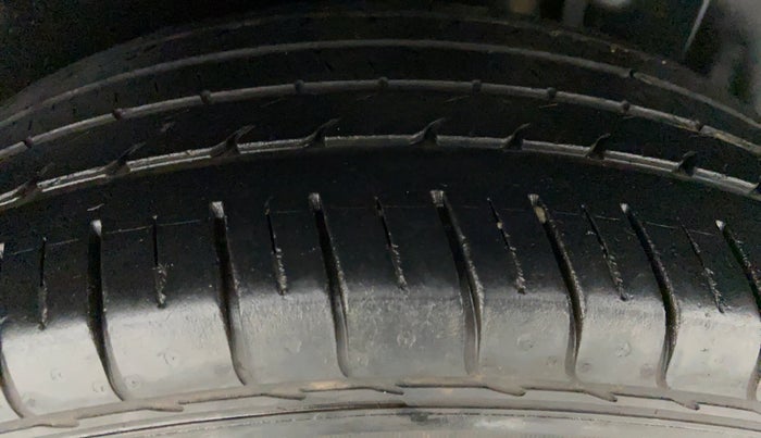 2019 MG HECTOR SHARP DCT PETROL, Petrol, Automatic, 83,626 km, Left Rear Tyre Tread