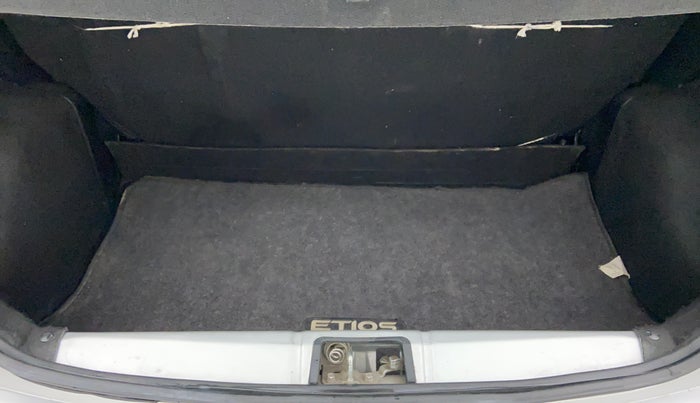 2012 Toyota Etios Liva GD, Diesel, Manual, 61,797 km, Boot Inside View