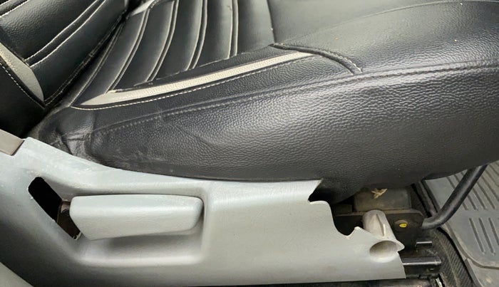 2014 Maruti Alto K10 LXI, Petrol, Manual, 98,650 km, Driver Side Adjustment Panel