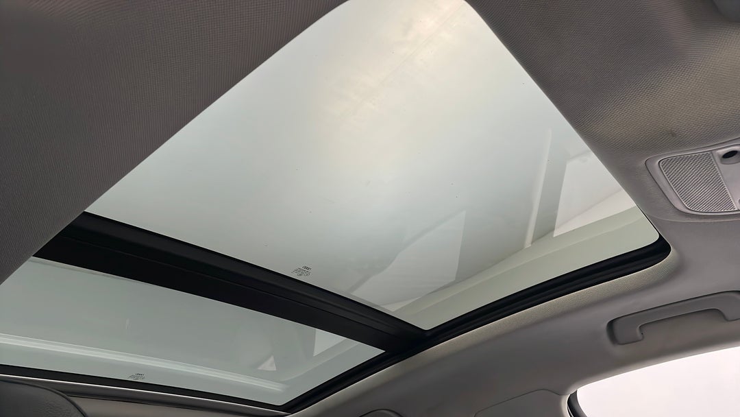 Interior Sunroof/Moonroof