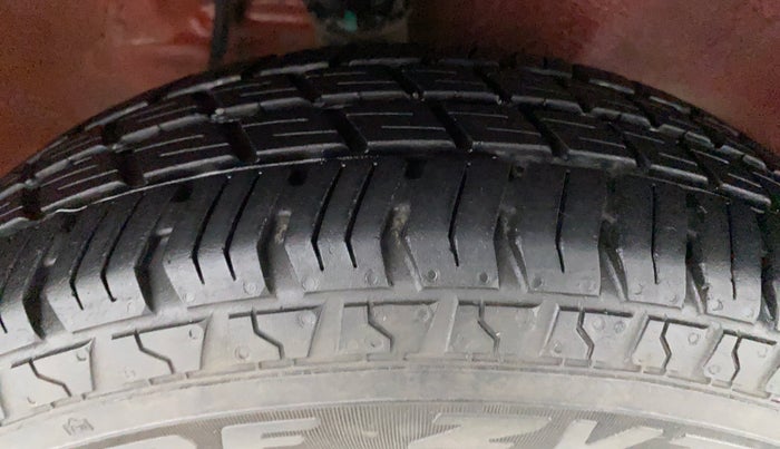 2017 Maruti Alto 800 LXI, Petrol, Manual, 18,891 km, Right Front Tyre Tread