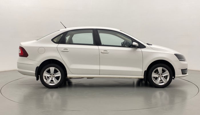 2018 Skoda Rapid AMBITION 1.6 MPFI AT, Petrol, Automatic, 17,549 km, Right Side View