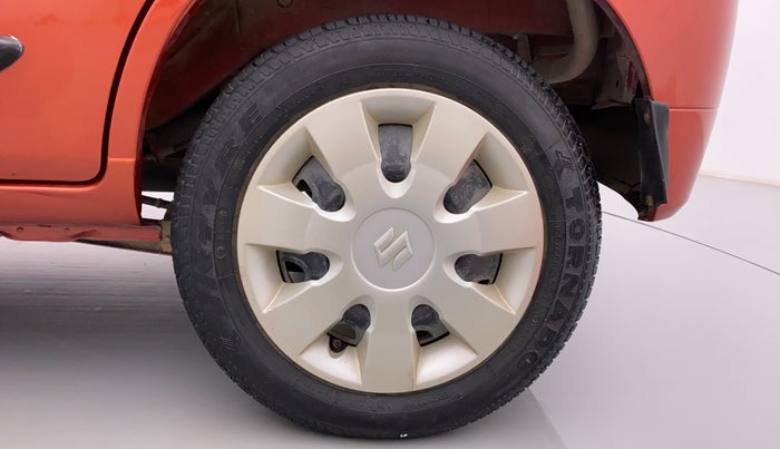 2014 Maruti Alto K10 VXI P, Petrol, Manual, 32,036 km, Left Rear Wheel