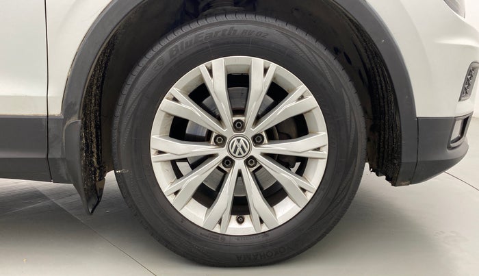 2017 Volkswagen TIGUAN COMFORTLINE AT, Diesel, Automatic, 85,261 km, Right Front Wheel