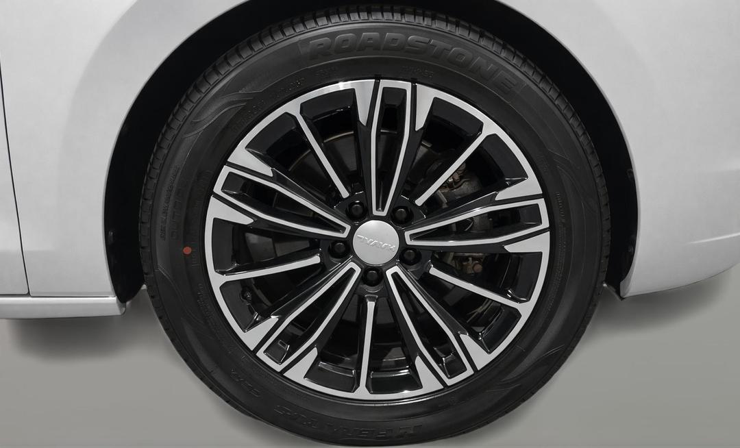 2023 GWM Haval Jolion Ultra Hybrid, Automatic, 60447 km, Right Front Wheel