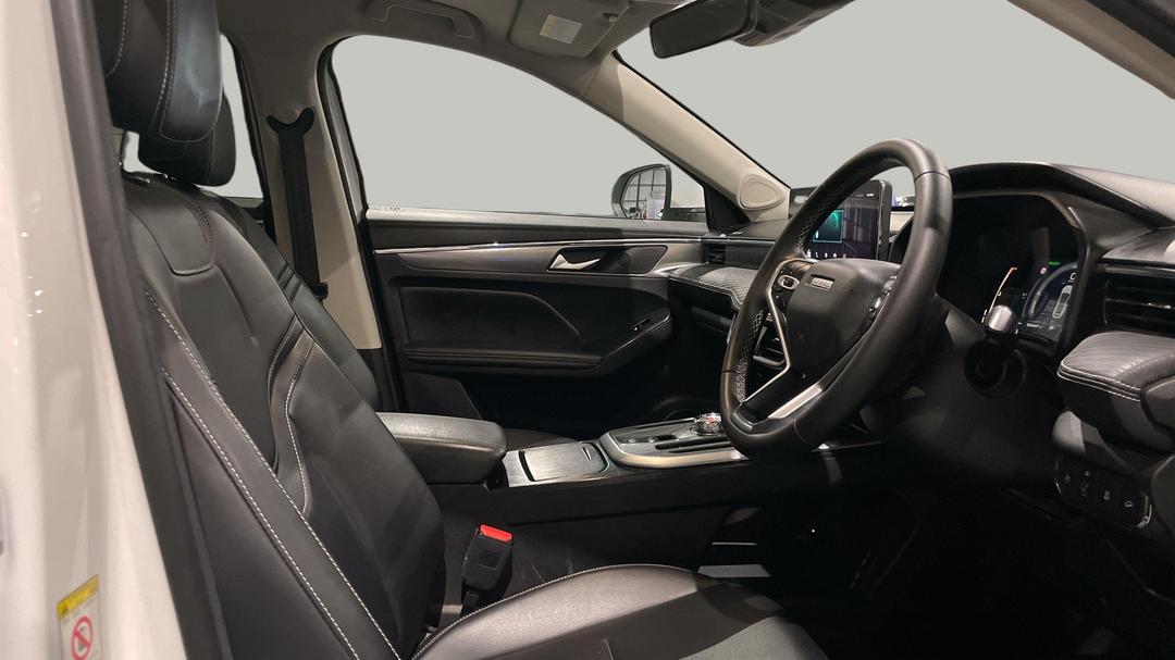 2023 GWM Haval Jolion Ultra Hybrid, Automatic, 60447 km, Right Side Front Door Cabin View