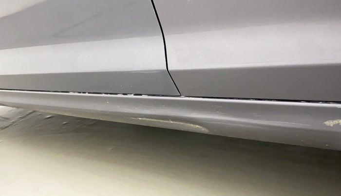 2019 Hyundai Verna 1.6 VTVT SX (O) AT, Petrol, Automatic, 57,538 km, Left running board - Slightly dented