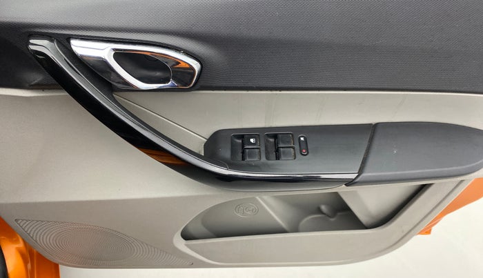 2019 Tata Tiago XZ+ 1.2 Revotron, Petrol, Manual, 14,726 km, Driver Side Door Panels Control