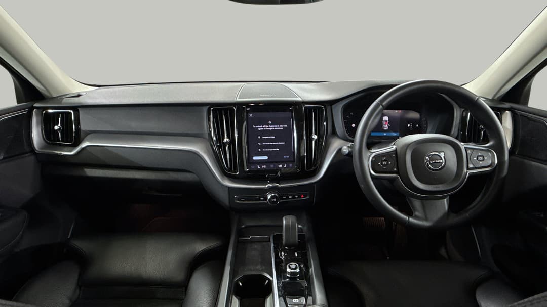 2021 Volvo XC60 B5 Momentum Mhev, Automatic, 48543 km, Dashboard View