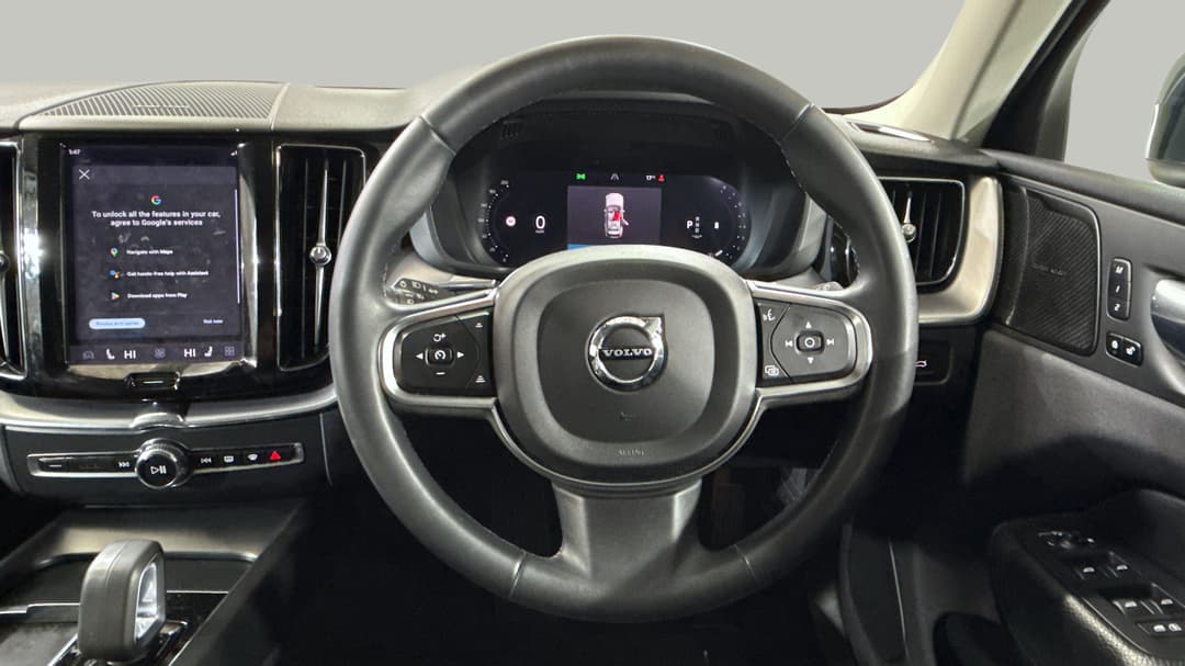 2021 Volvo XC60 B5 Momentum Mhev, Automatic, 48543 km, Steering Wheel Close-up
