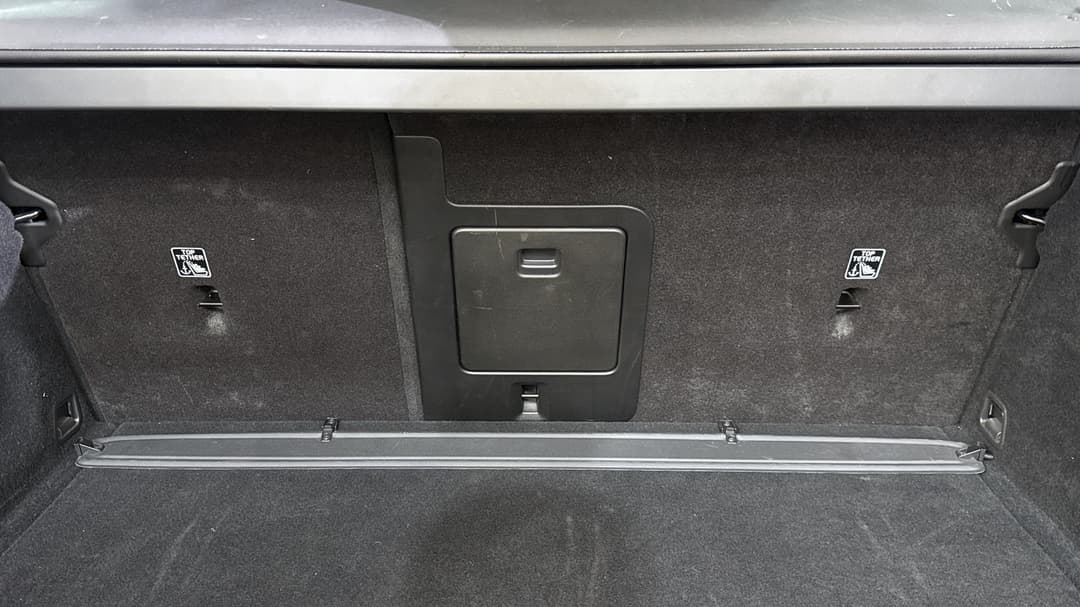 2021 Volvo XC60 B5 Momentum Mhev, Automatic, 48543 km, Child Seat Anchor Points