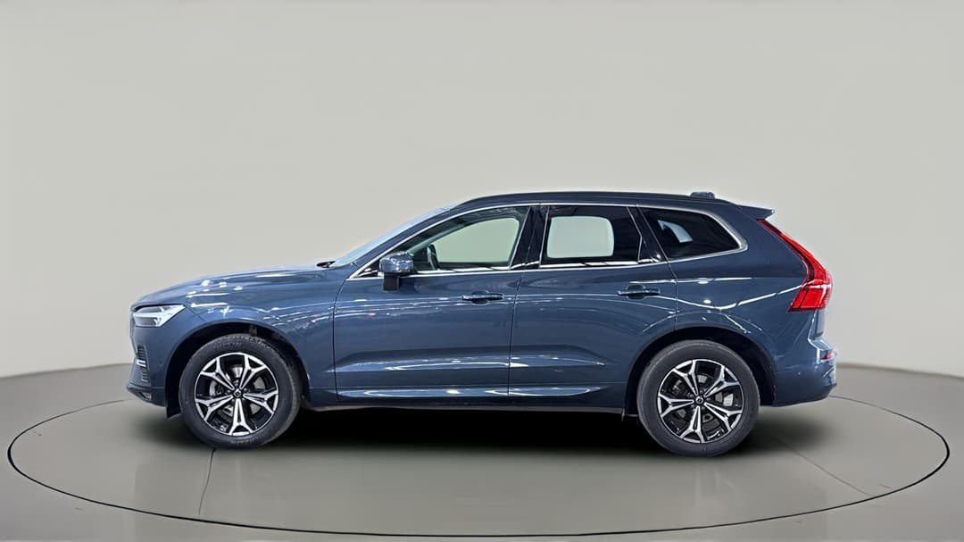 2021 Volvo XC60 B5 Momentum Mhev, Automatic, 48543 km, Left Side View