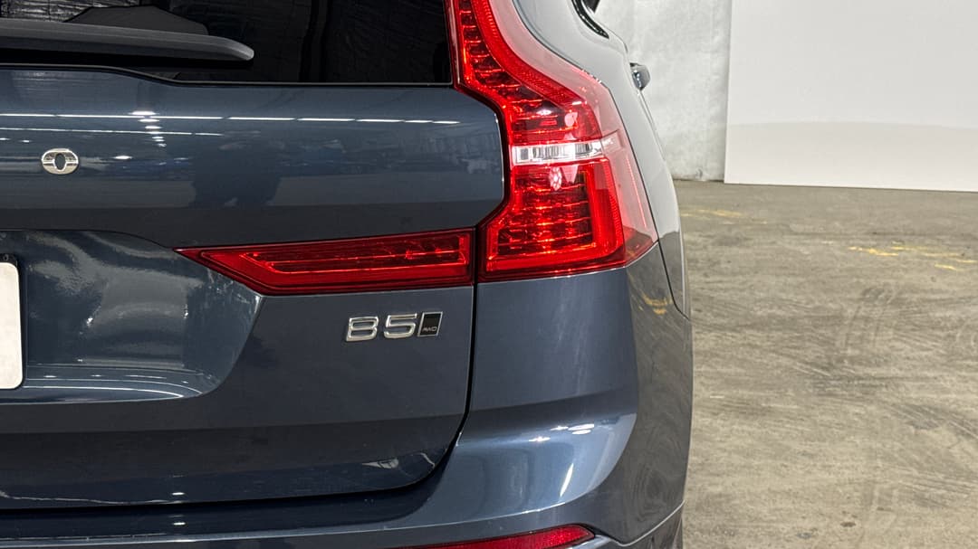 2021 Volvo XC60 B5 Momentum Mhev, Automatic, 48543 km, Badge (Boot Right Side)