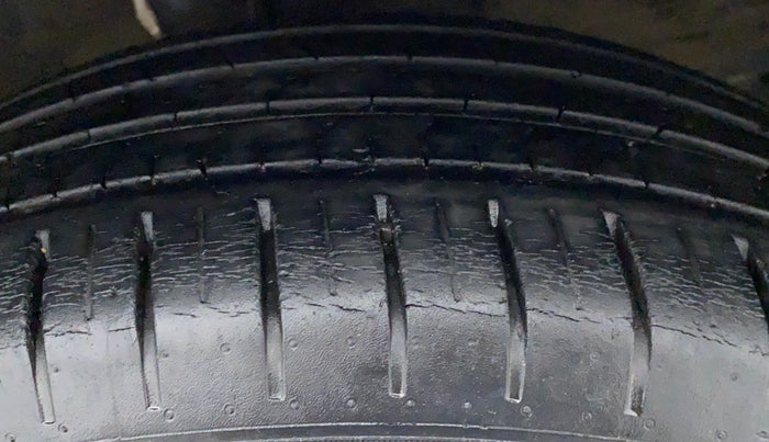 2018 Maruti Baleno ALPHA 1.2 K12, Petrol, Manual, 34,171 km, Left Rear Tyre Tread