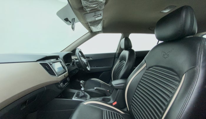 2018 Hyundai Creta SX PLUS 1.6 DIESEL, Diesel, Manual, 1,05,888 km, Right Side Front Door Cabin