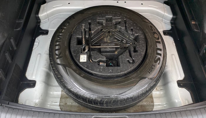 2018 Hyundai Creta SX PLUS 1.6 DIESEL, Diesel, Manual, 1,05,888 km, Spare Tyre